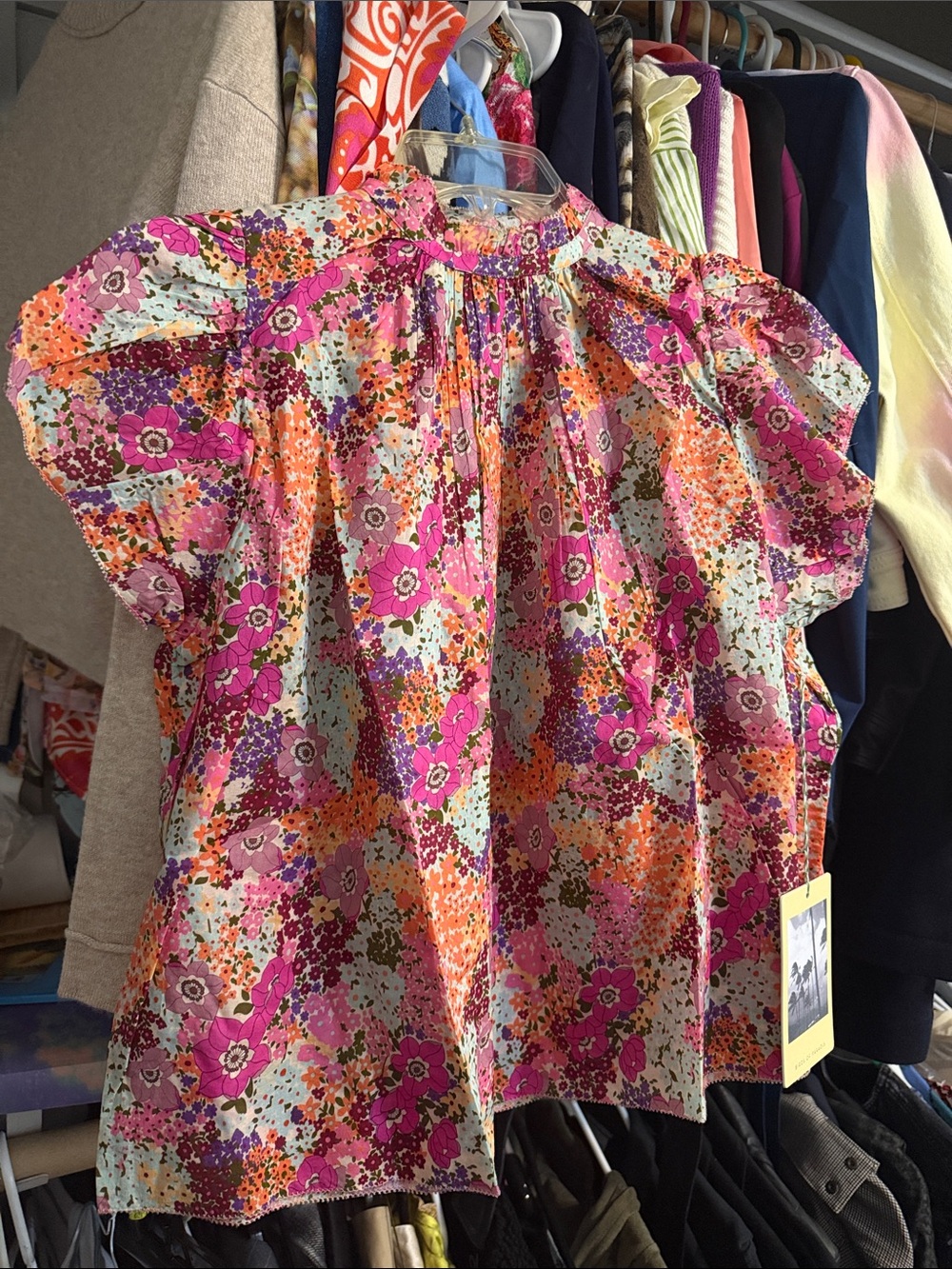 Trovata floral top xs NWT